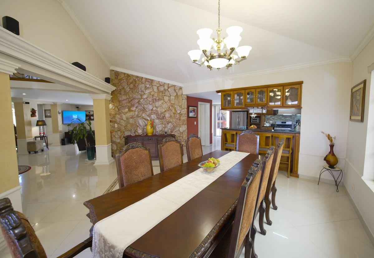 Amplia Casa de Venta, Acabados de Primera. Armenia 1 — imagen 6