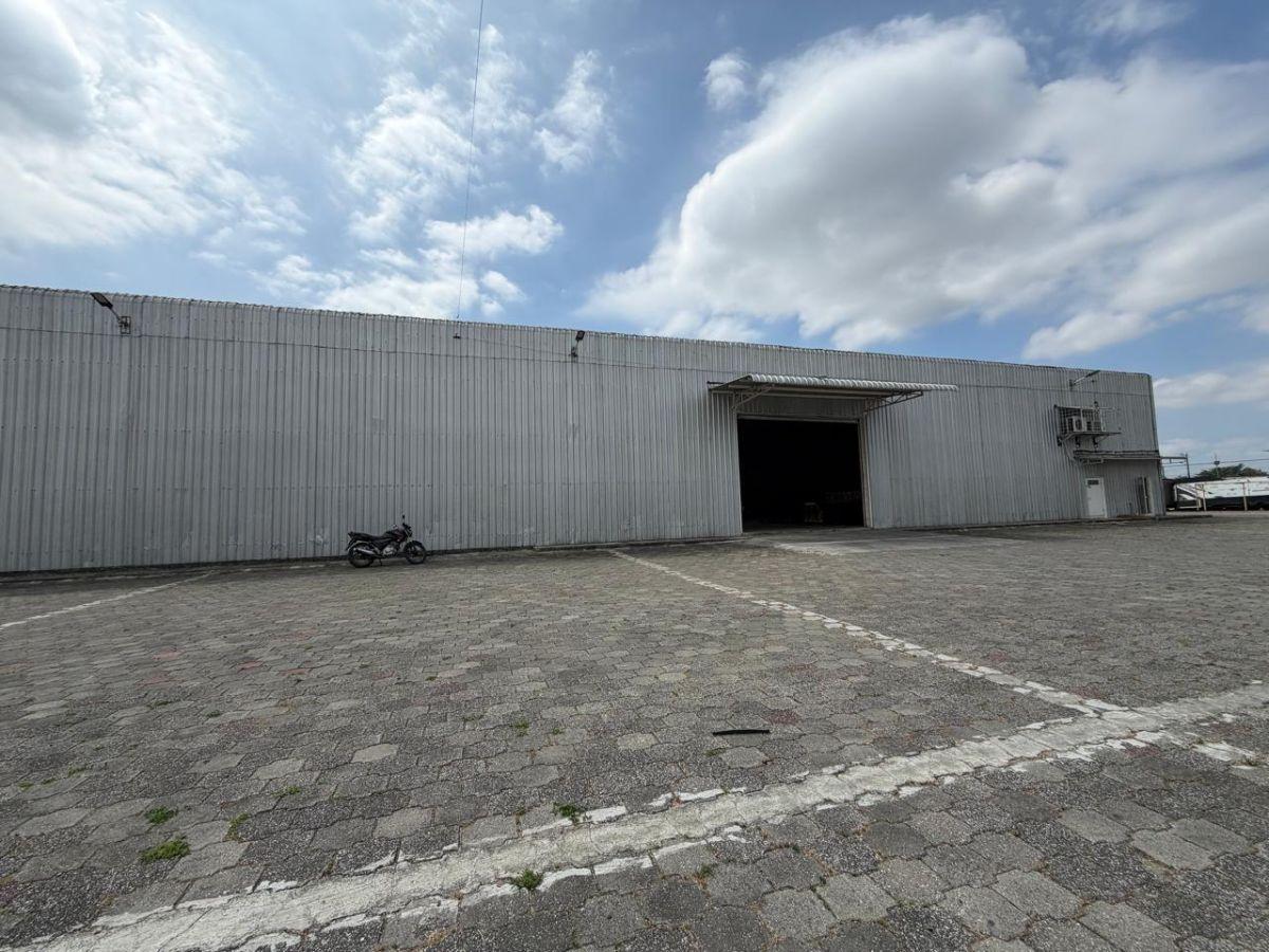 Alquiler Terreno 15.200 m² - con Galpones, Av Francisco de Orellana, Sector: Los Vergeles, Norte Guay, Guayas — imagen 3