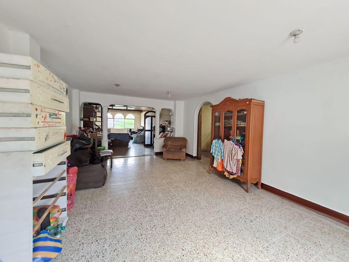 Propiedad en Venta Esquinera, Residencial y Comercial, 4 Locales - Av Domingo Comín, Sur Guayaquil, Guayas — imagen 10
