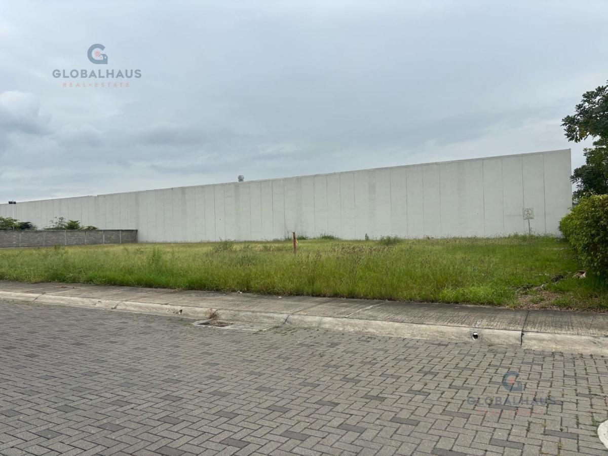 Alquiler de Terreno Esquinero en Plaza Nexus. m. B. Guayas — imagen 7