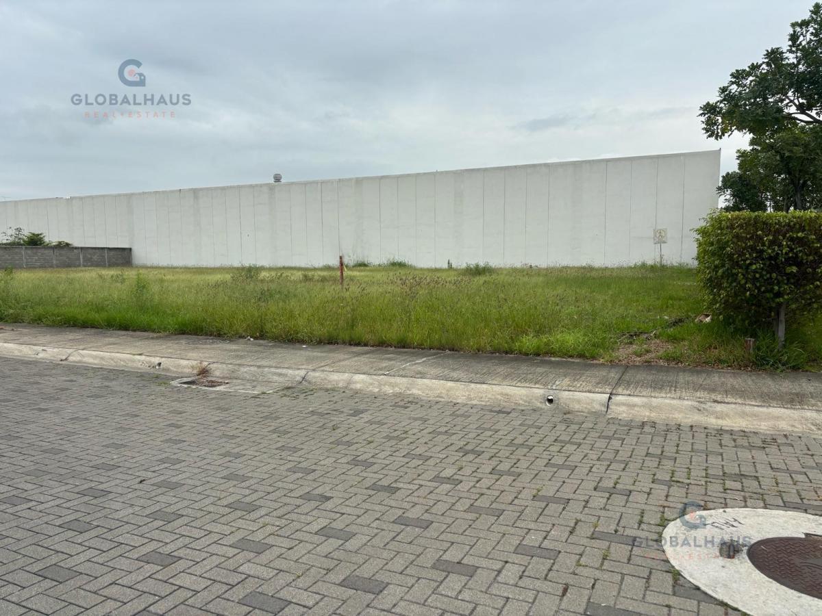 Alquiler de Terreno Esquinero en Plaza Nexus. m. B. Guayas — imagen 6