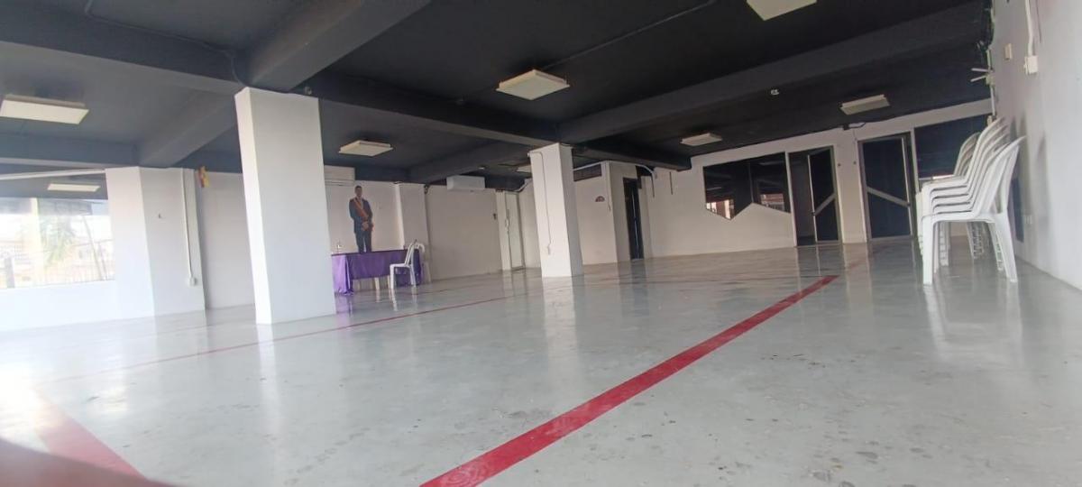 En Alquiler - Venta Local Comercial con Amplio Terreno 1892 m² - Lomas de Urdesa, Al Pie de La Vía, Guayas — imagen 6