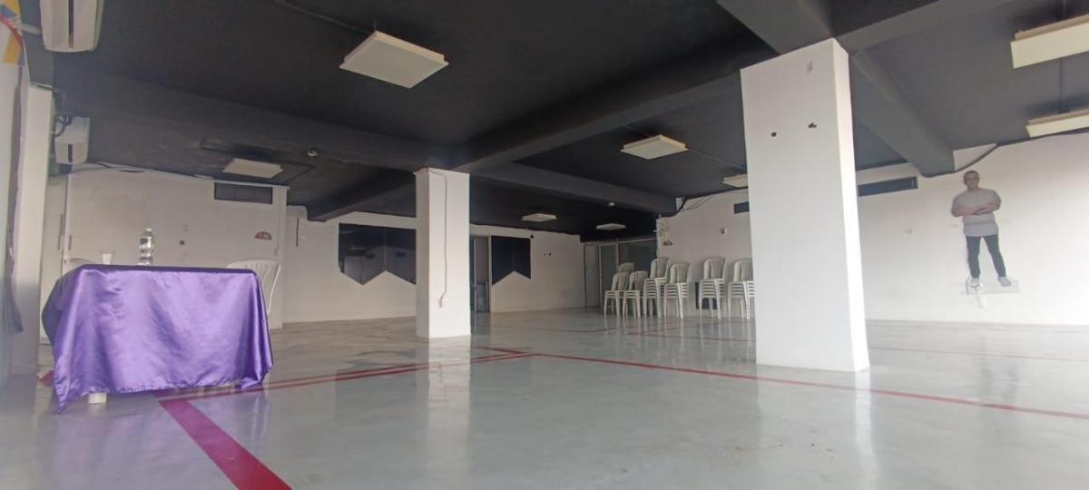 En Alquiler - Venta Local Comercial con Amplio Terreno 1892 m² - Lomas de Urdesa, Al Pie de La Vía, Guayas — imagen 5