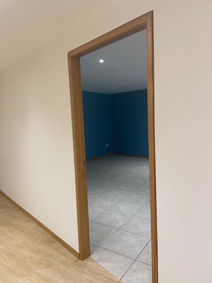 Vendo Arriendo Excelente Oficina Bien Ubicada - Sector Cumbaya — imagen 4