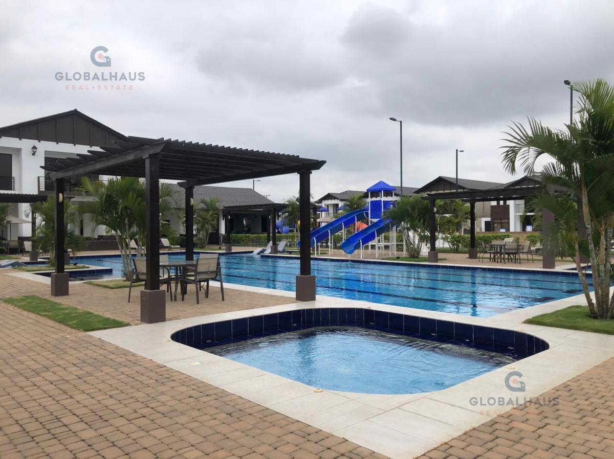 Venta de Terreno Esquinero en Isla Celeste. m. C. Guayas — imagen 3
