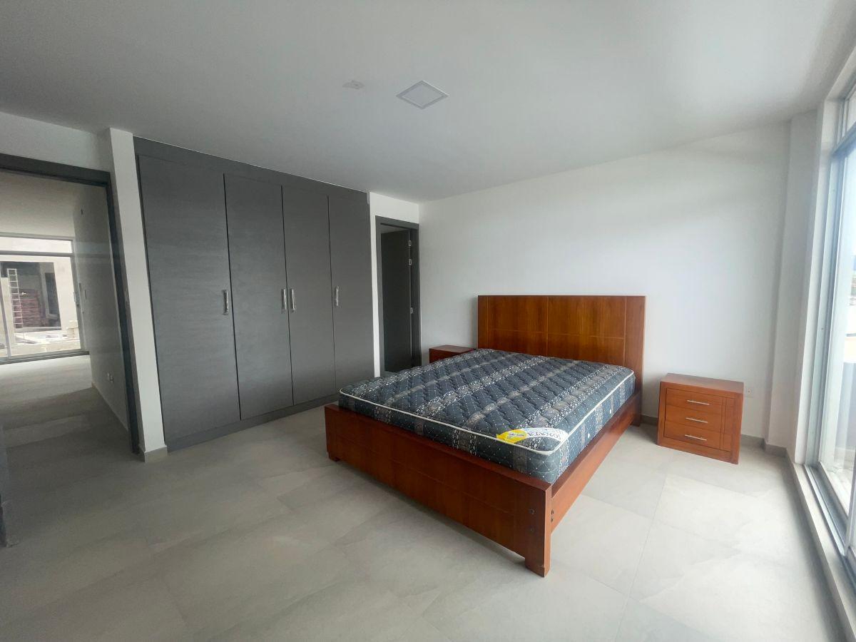 Departamento Moderno en La Av Ilalo — imagen 5