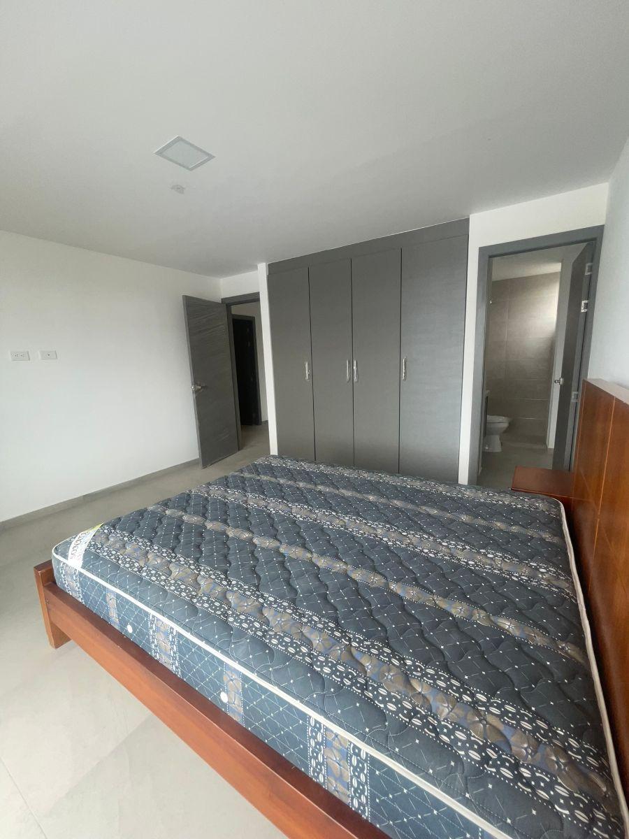 Departamento Moderno en La Av Ilalo — imagen 4