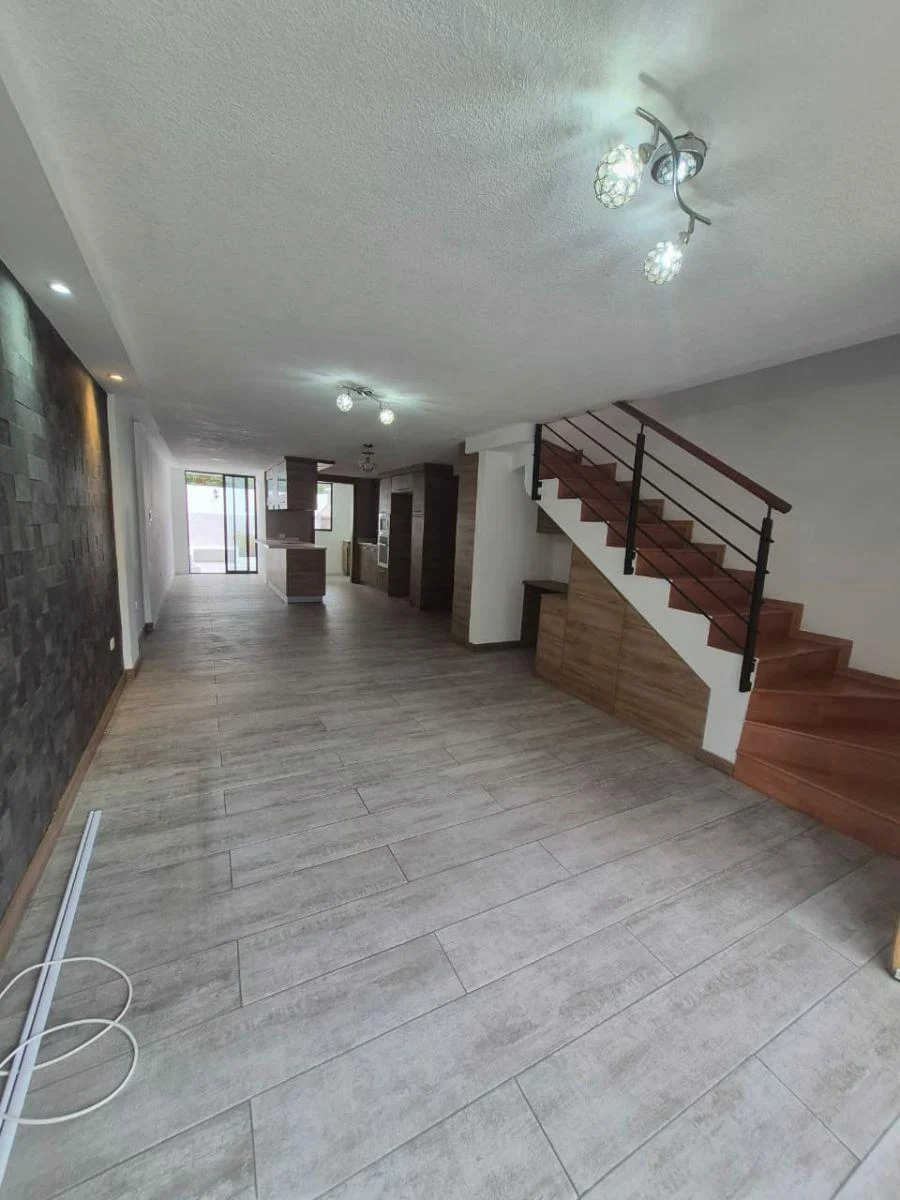 Ventas Casa Tres Domitorios San Isidro — imagen 5