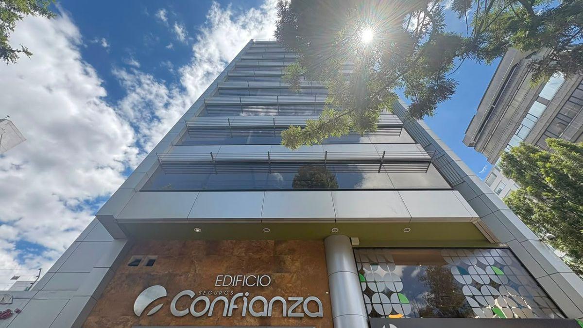 Vendo Oficina Av Amazonas Frente Al Parque La Carolina — imagen 6