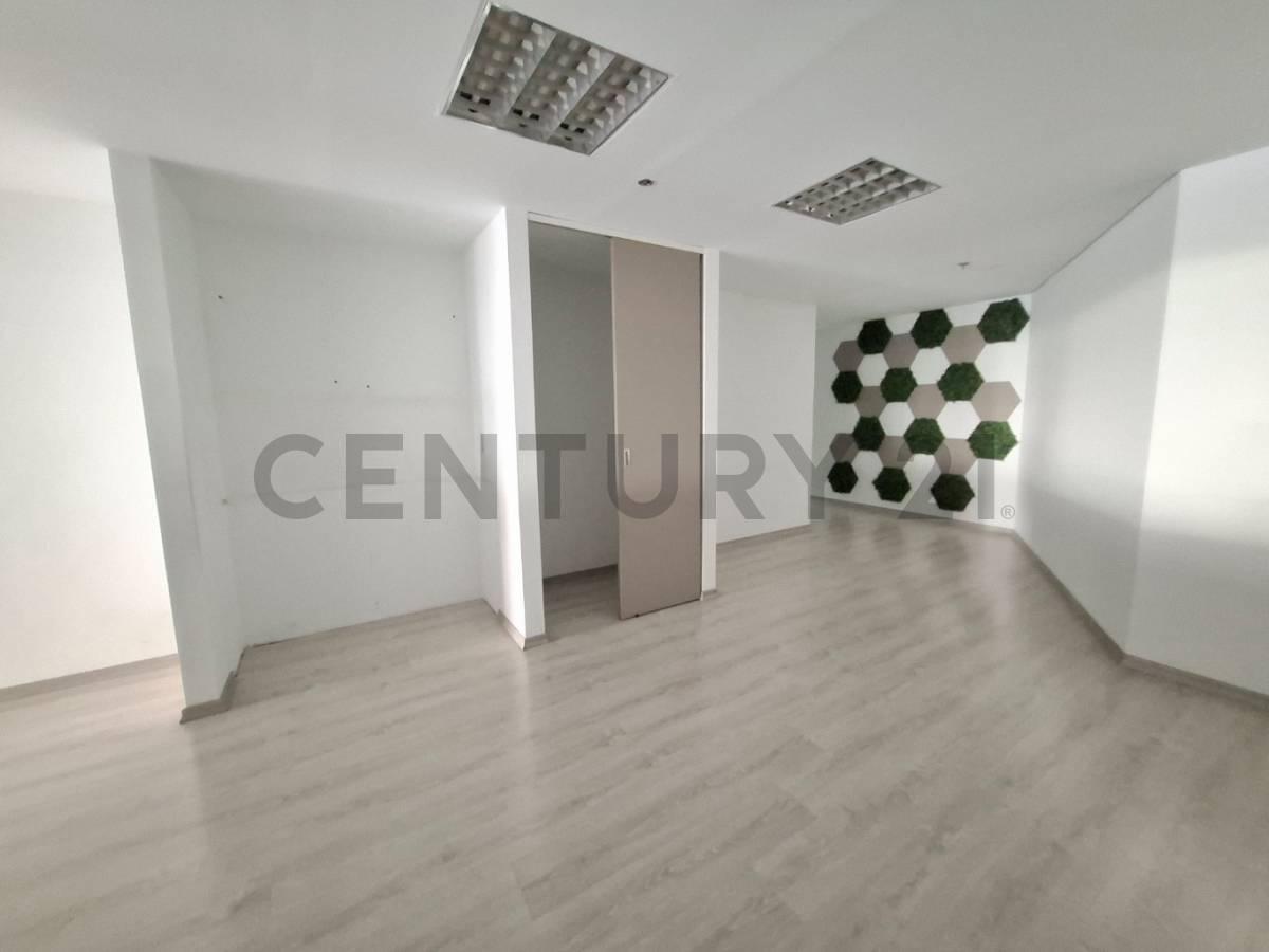 Se Vende Propiedad Comercial en La Coruña — imagen 5