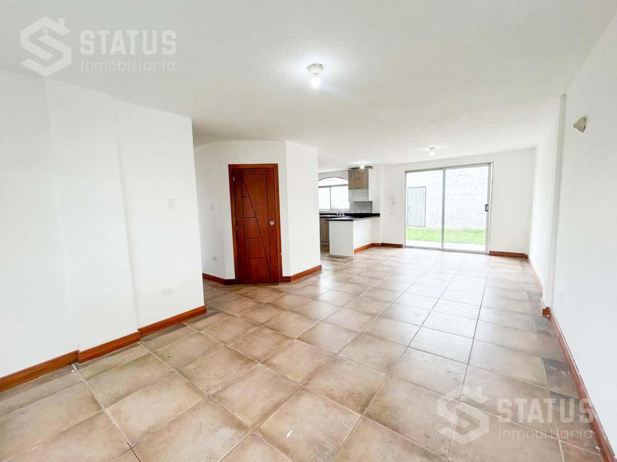 Venta de Casa con Amplio Terreno en Conocoto Cerca del Colegio La Salle — imagen 3