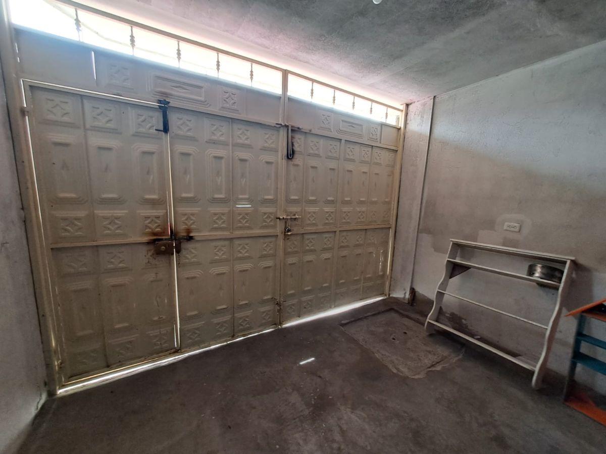 Amplia Casa Rentera en Venta de 4 Departamentos — imagen 9
