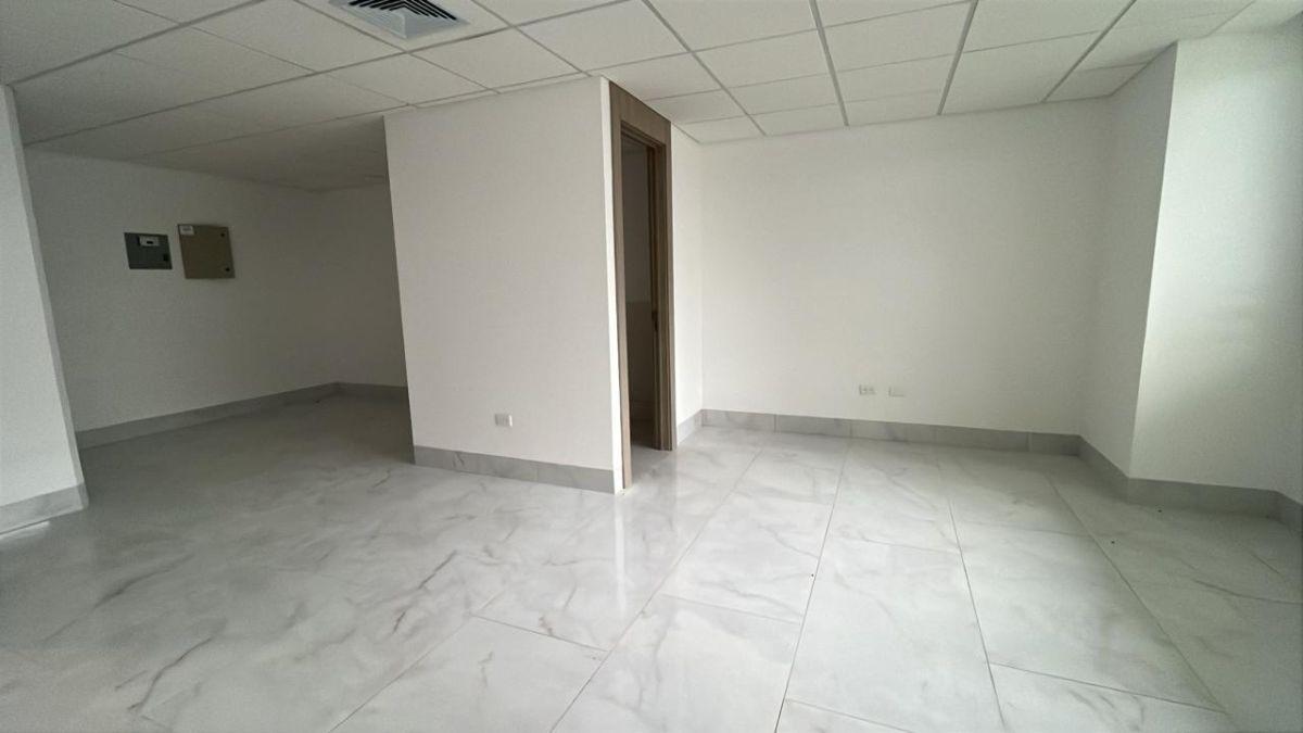 Venta Oficina 53 m² - Edif. Titanium - Av Febres Cordero - Ciudad Millenium, Guayas — imagen 4