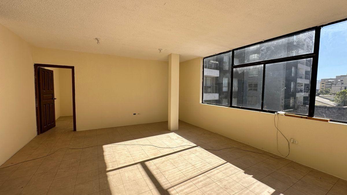 Alto Potencial de Inversión | Propiedad Comercial/residencial en Venta – La Floresta — imagen 4