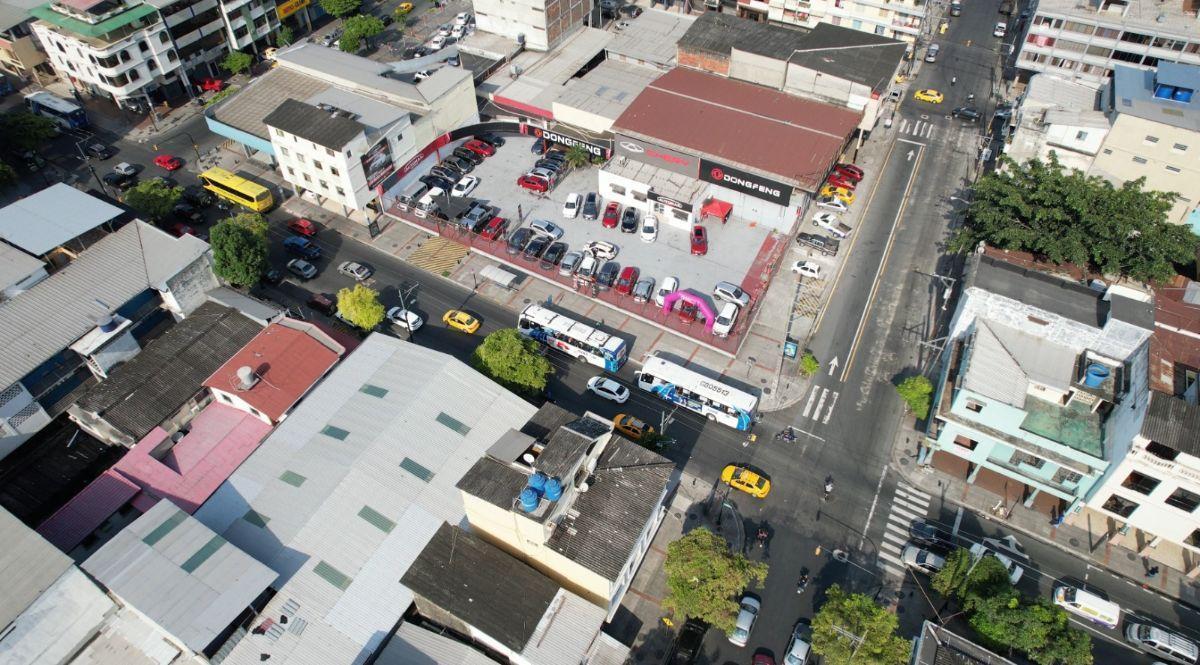 Terreno Comercial Esquinero en Calle Esmeraldas y Ballen - Centro de Guayaquil, Guayas — imagen 7