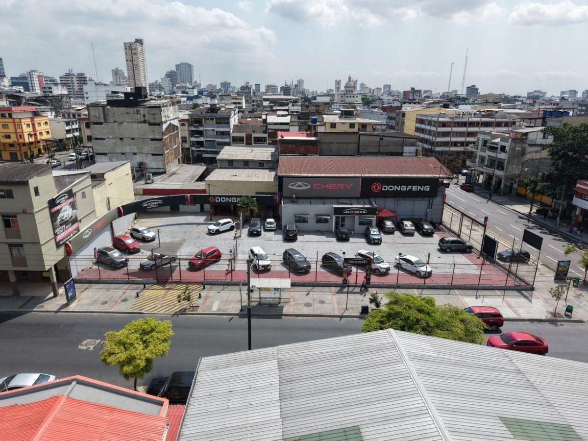 Terreno Comercial Esquinero en Calle Esmeraldas y Ballen - Centro de Guayaquil, Guayas — imagen 6
