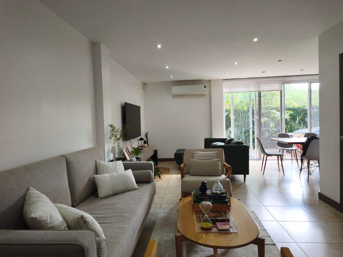 Casa de Venta en La Urb. Villas del Bosque, 3 Dorm., Vía a La Costa. Guayas — imagen 8