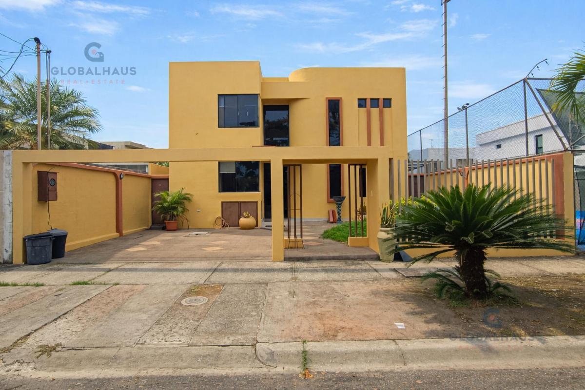 Venta Casa Urb. Santa María de Casa Grande con Piscina y Jacuzzi, La Aurora Daule, m. Z. Guayas — imagen 5
