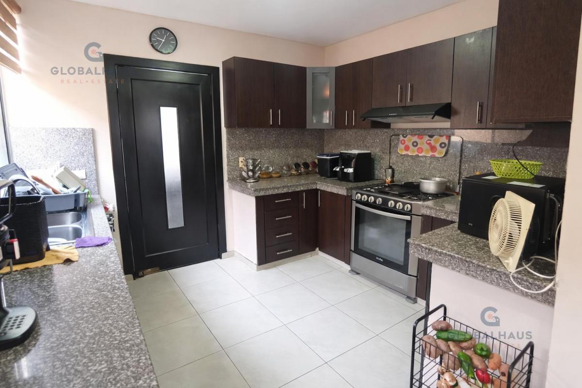 Venta Casa Urb. Santa María de Casa Grande con Piscina y Jacuzzi, La Aurora Daule, m. Z. Guayas — imagen 4