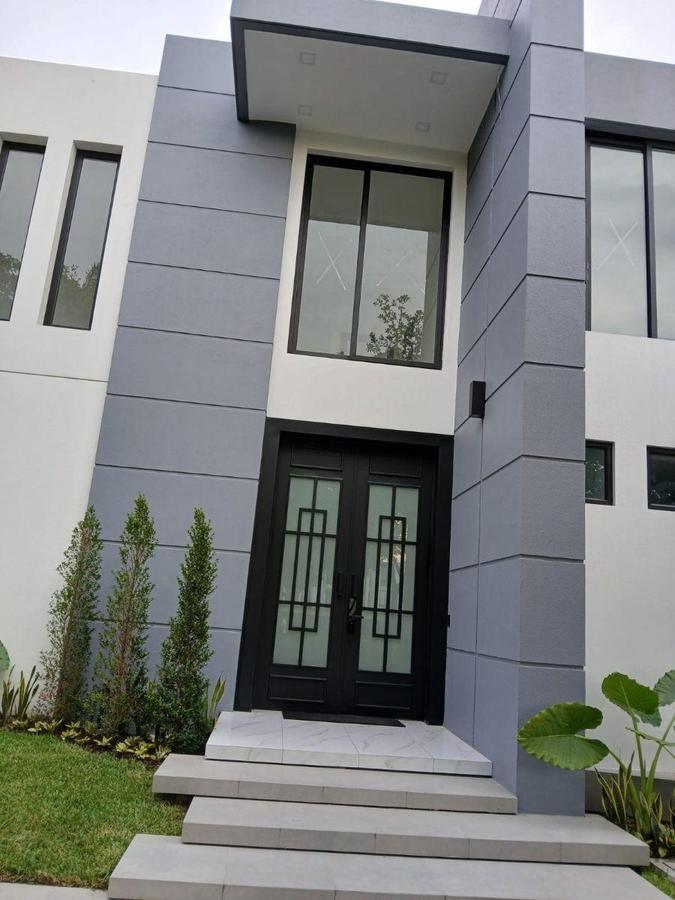 Casa de Estreno de Venta en Bluebay – Mocolí. Guayas — imagen 8