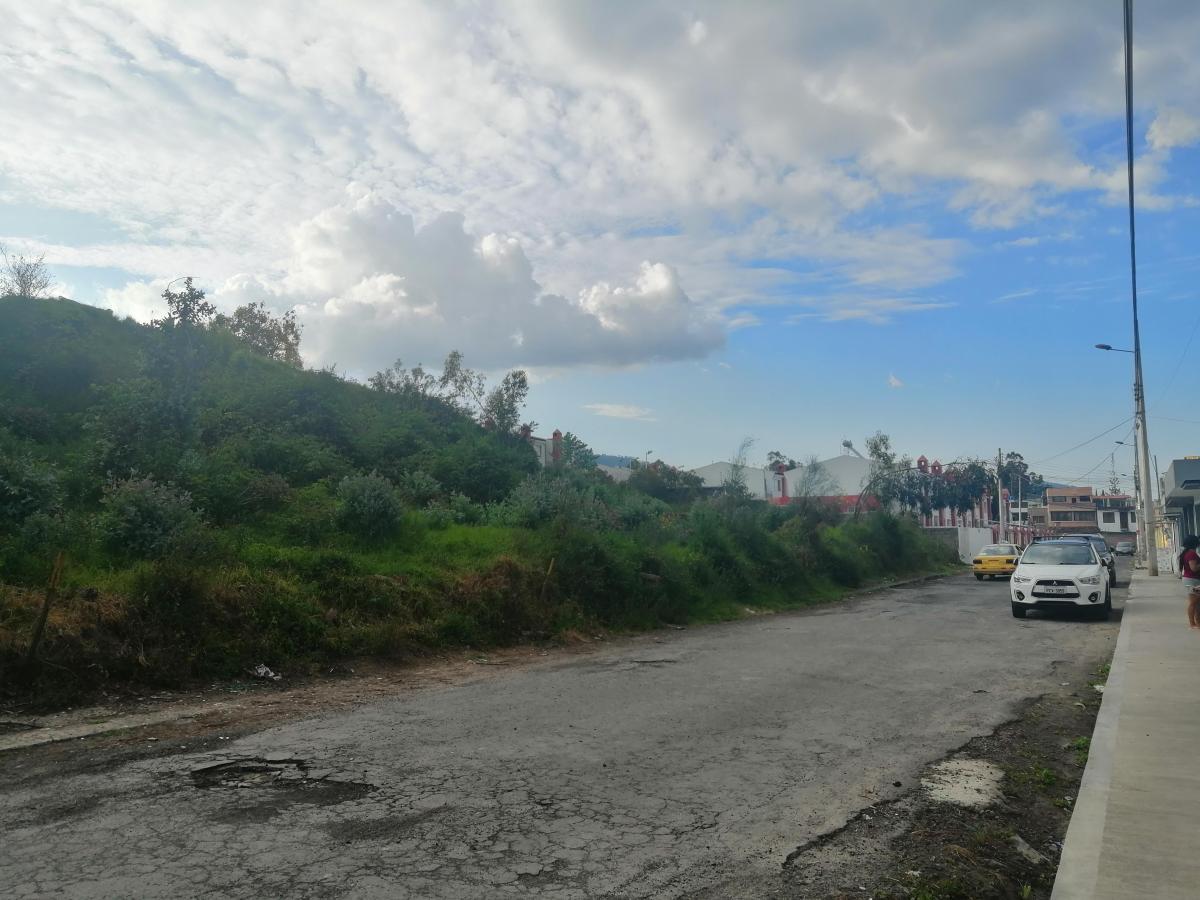 De Oportunidad! Terreno de 2862 m² en Venta en Conocoto, Ideal Para Proyecto Vip — imagen 7
