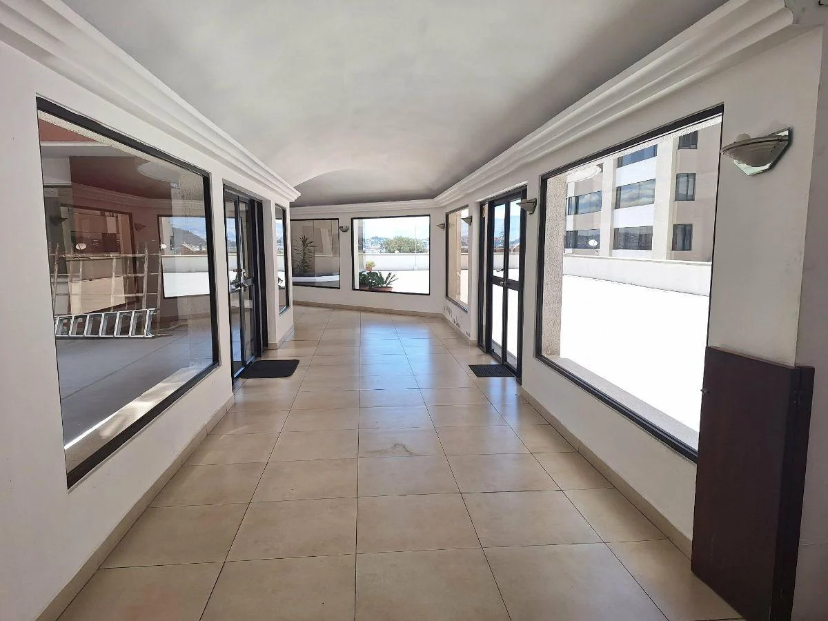 Vendo Amplio Departamento 3 Dorm. Quito Tenis — imagen 8
