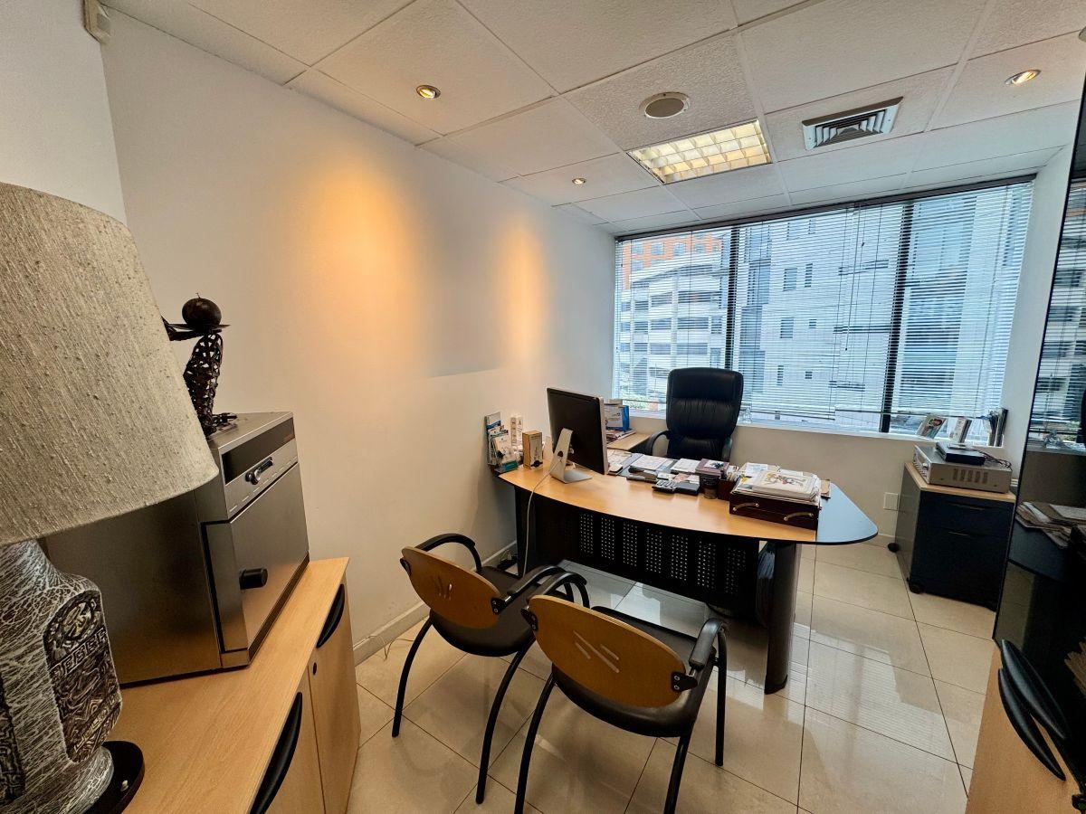 Consultorio en Venta en La Eloy Alfaro 90 m² — imagen 8