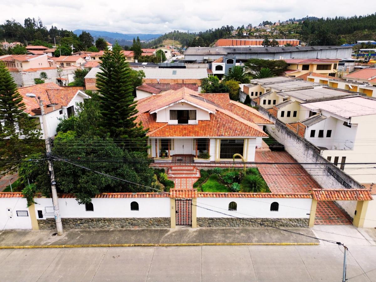 Casa Exclusiva de Venta en Capulispamba, Cuenca, Azuay — imagen 10