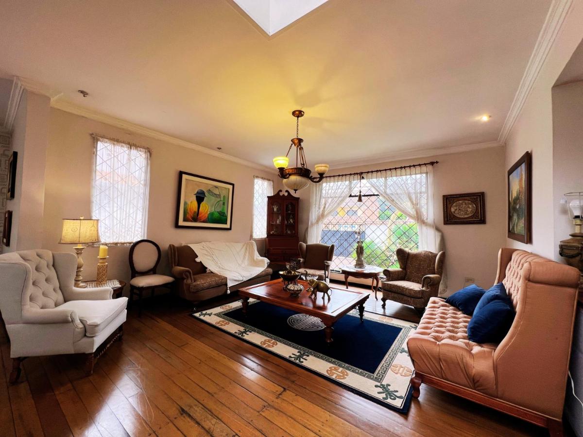 Casa Exclusiva de Venta en Capulispamba, Cuenca, Azuay — imagen 9