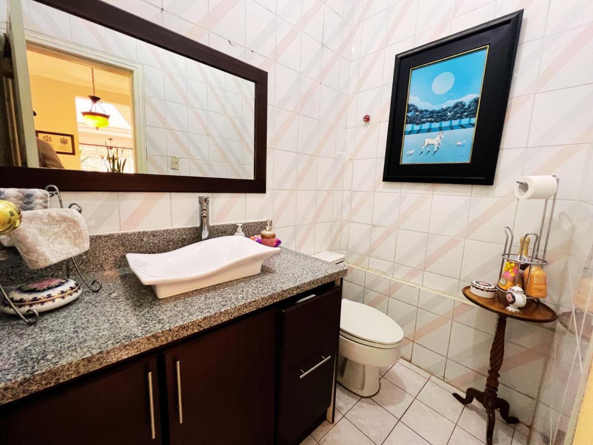 Casa Exclusiva de Venta en Capulispamba, Cuenca, Azuay — imagen 5