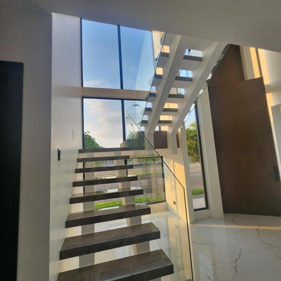 Casa de Estreno de Venta, Samborondon. Guayas — imagen 8