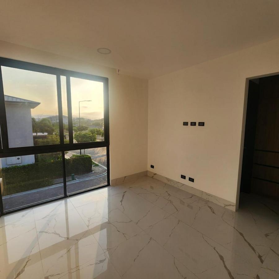 Casa de Estreno de Venta, Samborondon. Guayas — imagen 3
