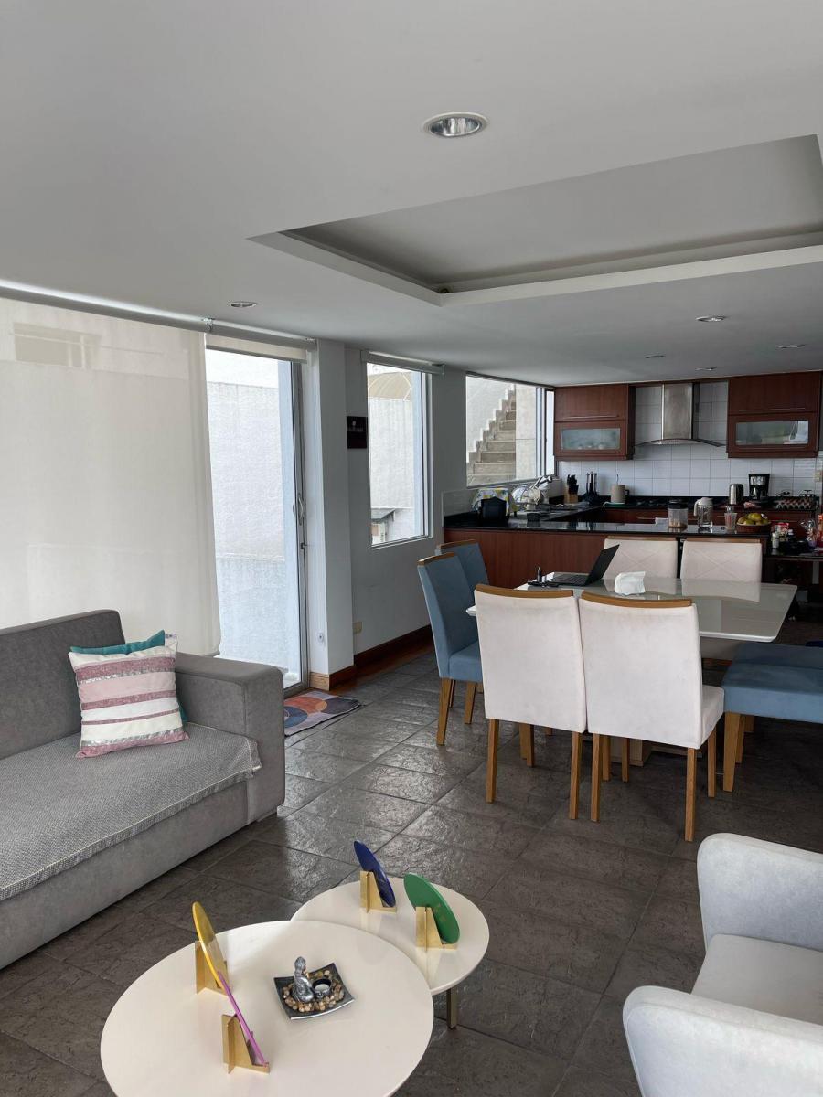 Venta Departamento Tres Dorm. Miravalle Cumbaya — imagen 9