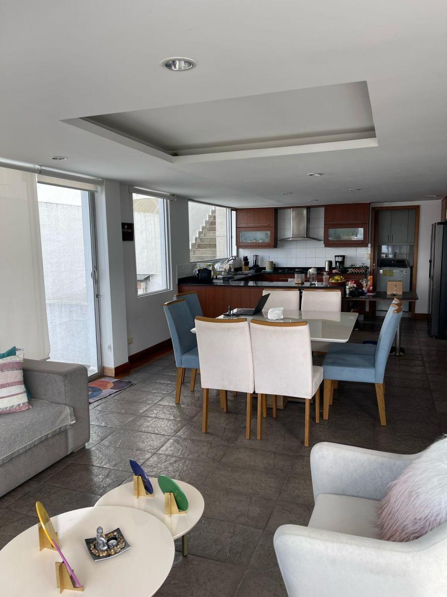 Venta Departamento Tres Dorm. Miravalle Cumbaya — imagen 7