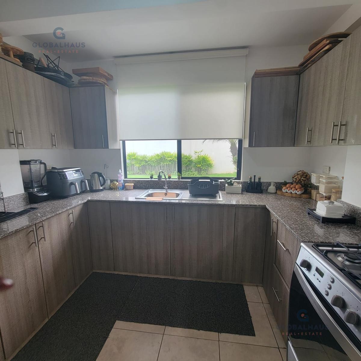 Casa en Venta con 5 Habitaciones en Ciudad Celeste S. H. Guayas — imagen 8