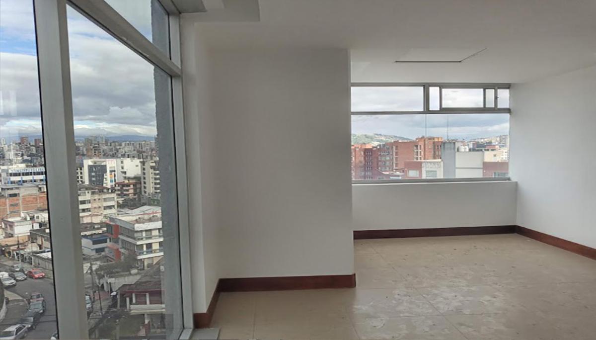 Av Atahualpa Vendo Oficina 515 m² 10 Parqueaderos — imagen 4