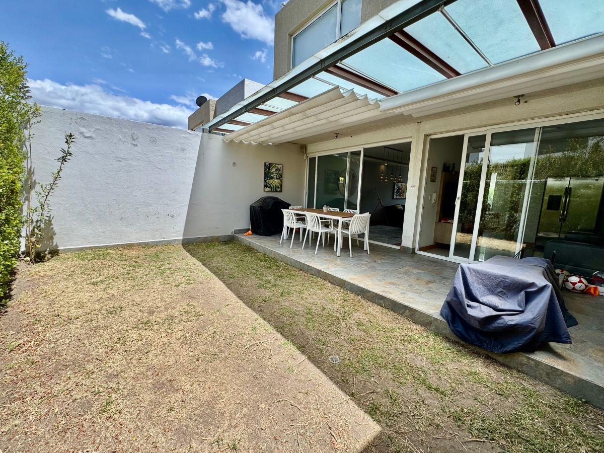 Linda Casa en Conjunto Dentro de Excelente Urbanización, Intervalles Cumbayá — imagen 3