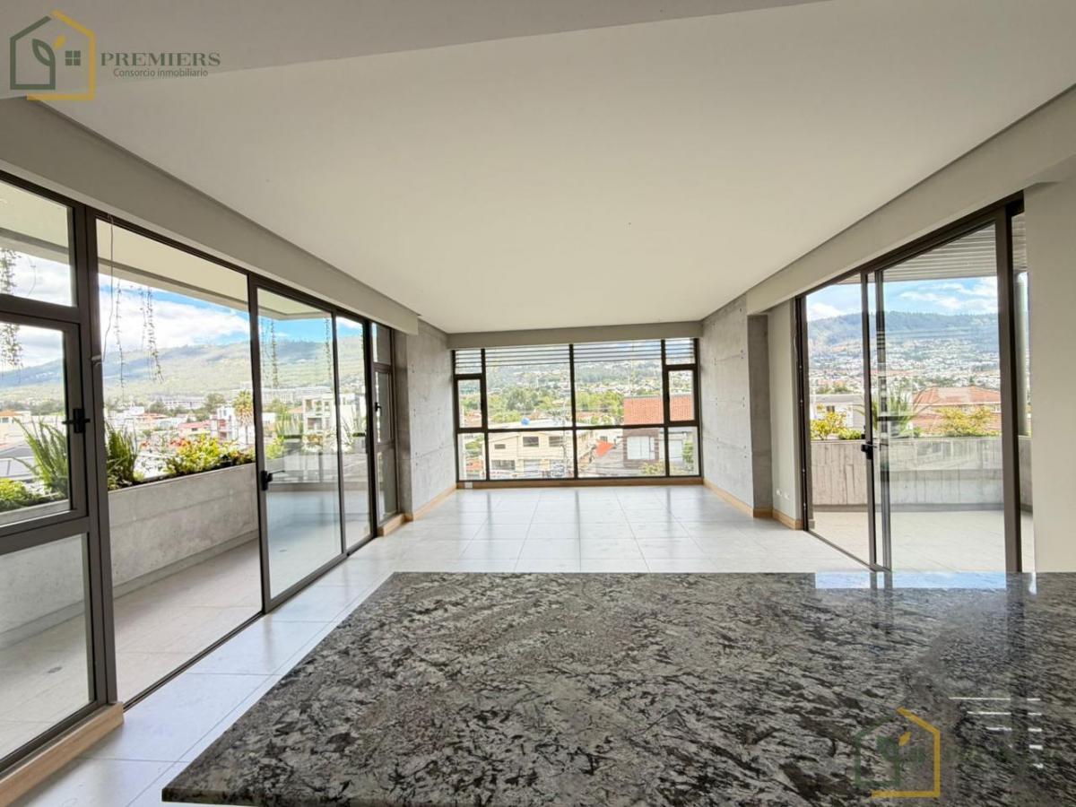 Hermoso Departamento Tres Habitaciones Cumbaya — imagen 10