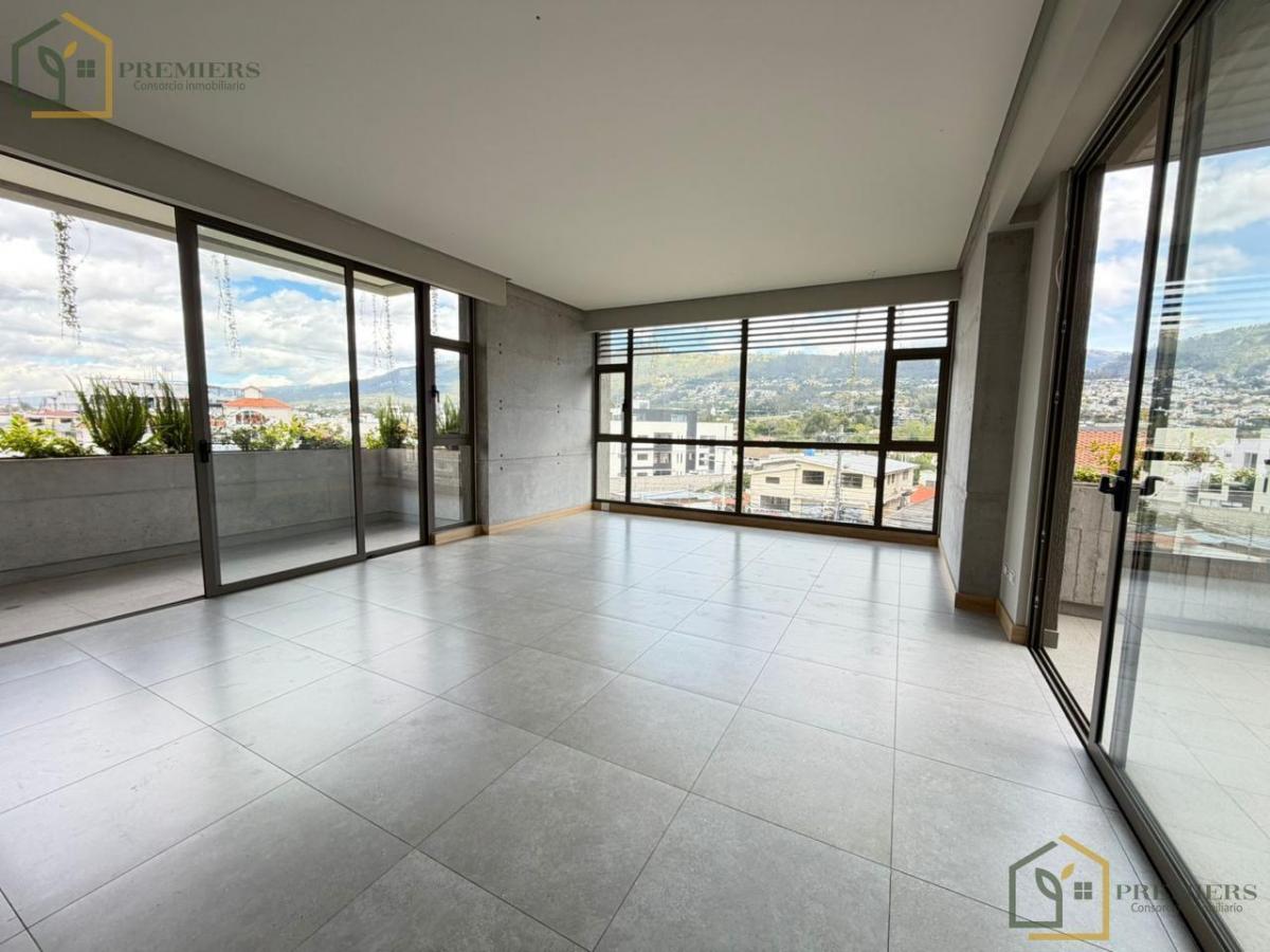 Hermoso Departamento Tres Habitaciones Cumbaya — imagen 9
