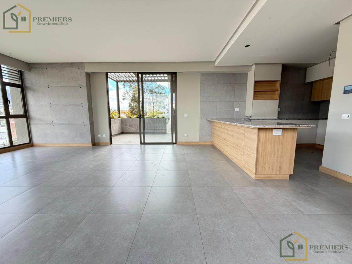 Hermoso Departamento Tres Habitaciones Cumbaya — imagen 6
