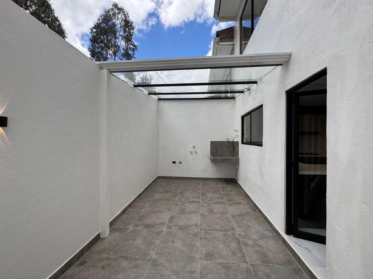 Casa en Venta, Sector Racar Plaza, Azuay — imagen 9