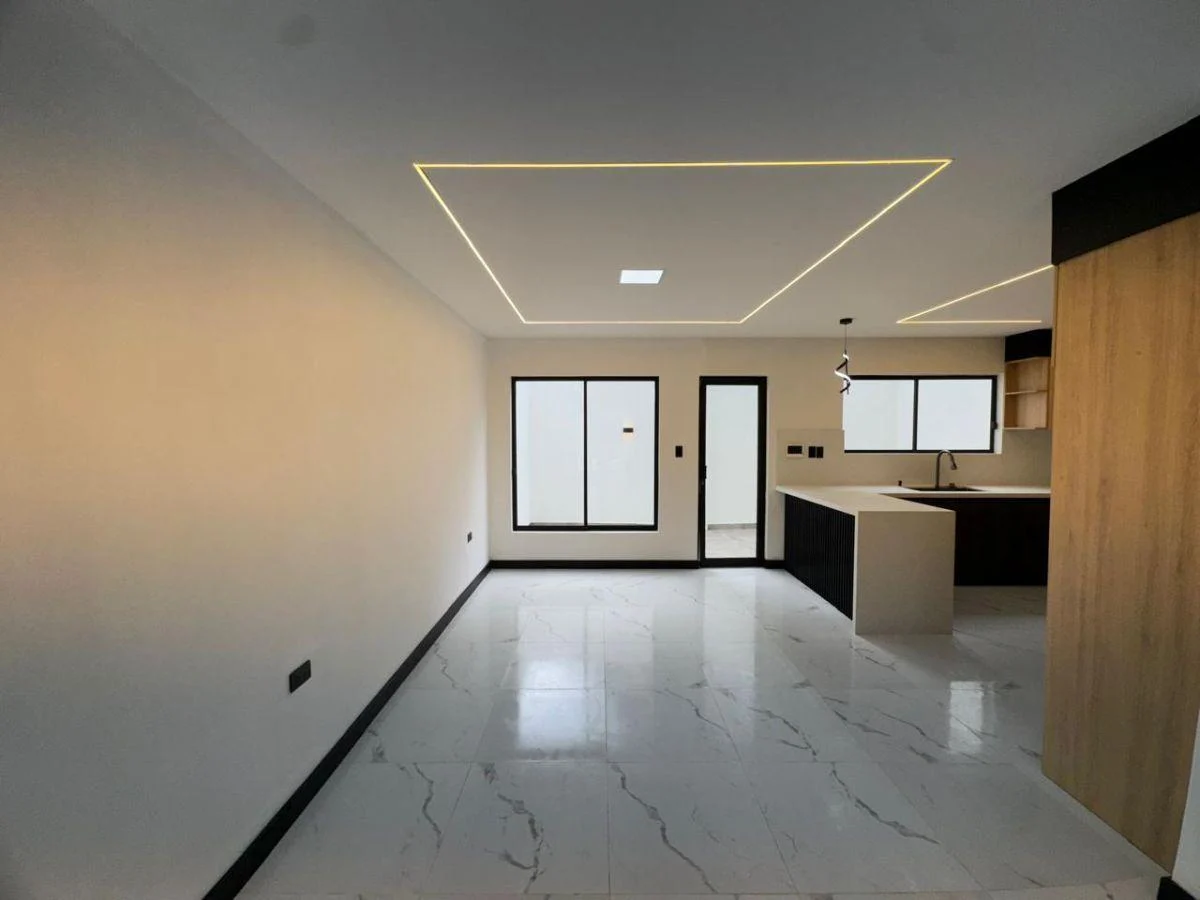 Casa en Venta, Sector Racar Plaza, Azuay — imagen 7