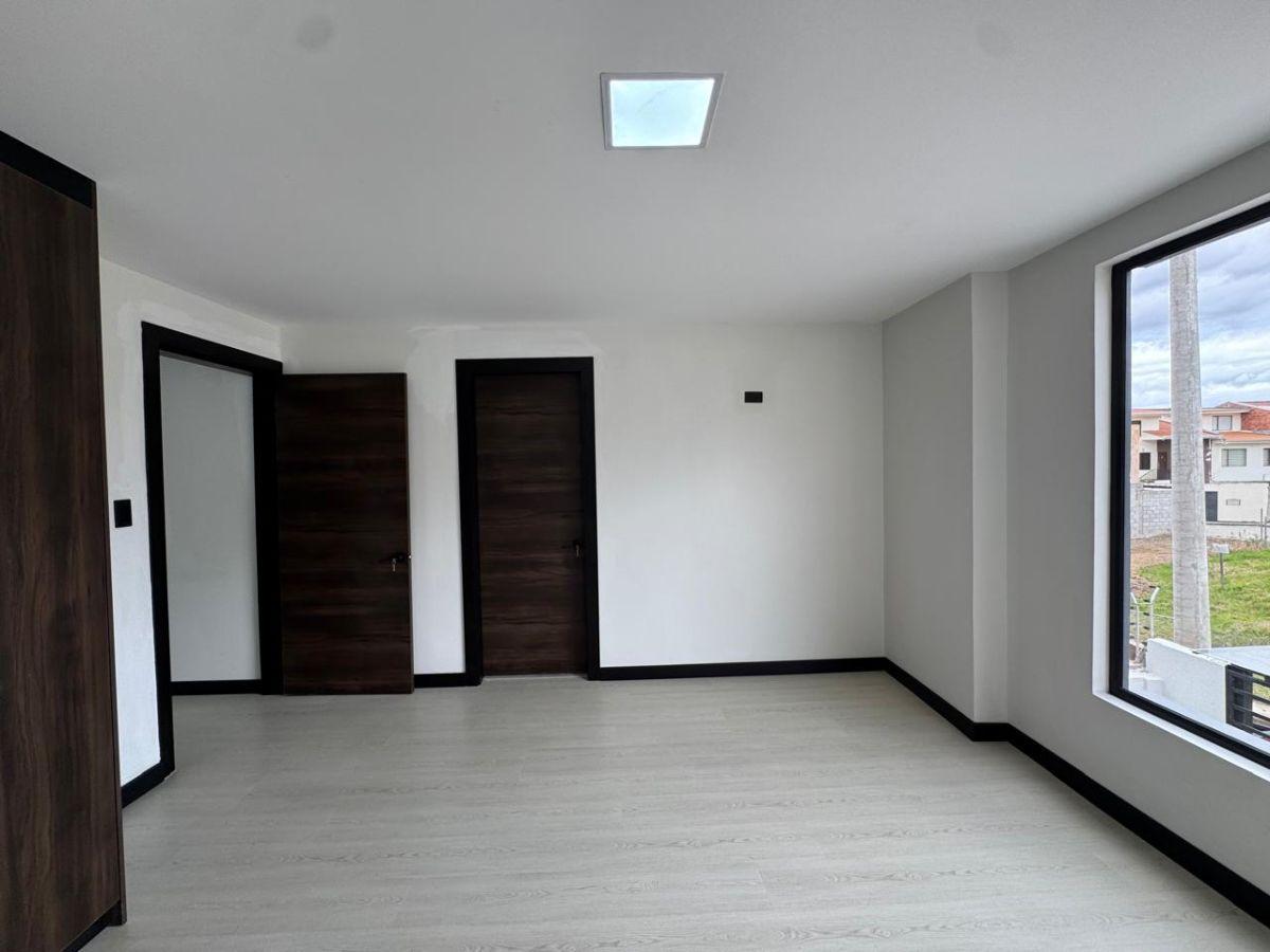 Casa en Venta, Sector Racar Plaza, Azuay — imagen 5