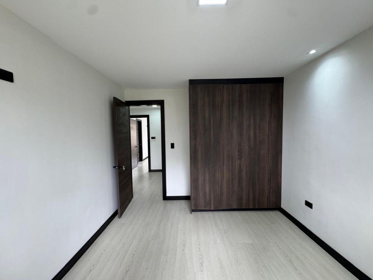 Casa en Venta, Sector Racar Plaza, Azuay — imagen 3