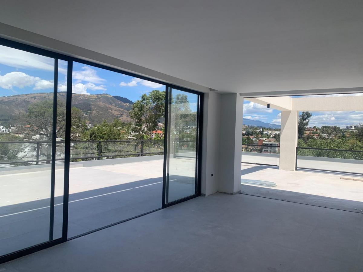 Cumbayá Venta Penthouse 155 m² Más Jardín de 152 m² Cerca Usf Espectacular Vista — imagen 10