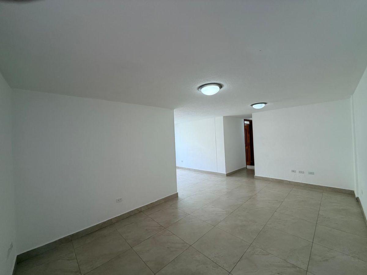 Departamento de Venta en Quito, Sector de Calderón — imagen 8