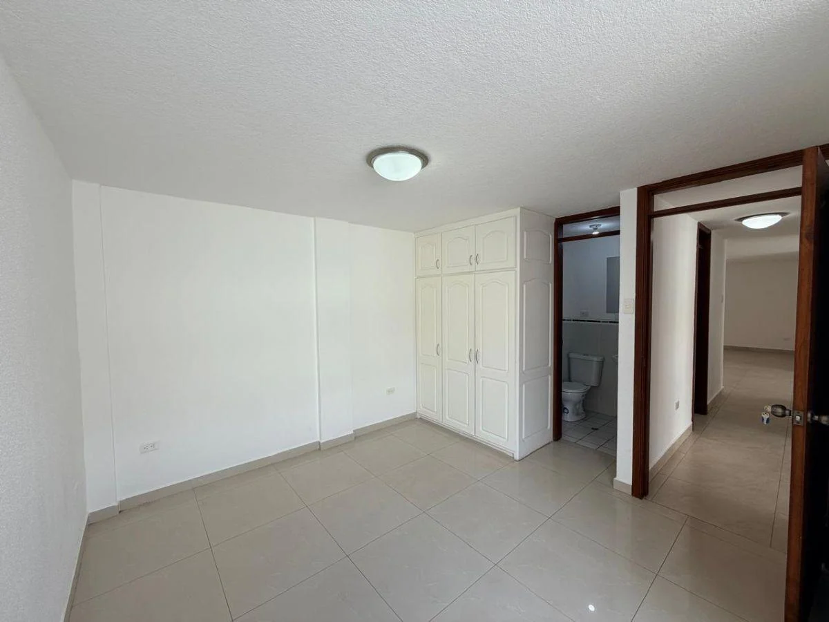 Departamento de Venta en Quito, Sector de Calderón — imagen 5