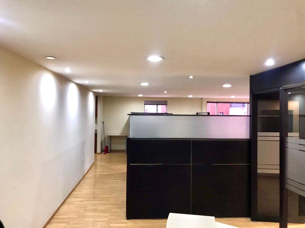 Oficina Amueblada en Venta, Sobre La 6 de Diciembre y Eloy Alfaro — imagen 5