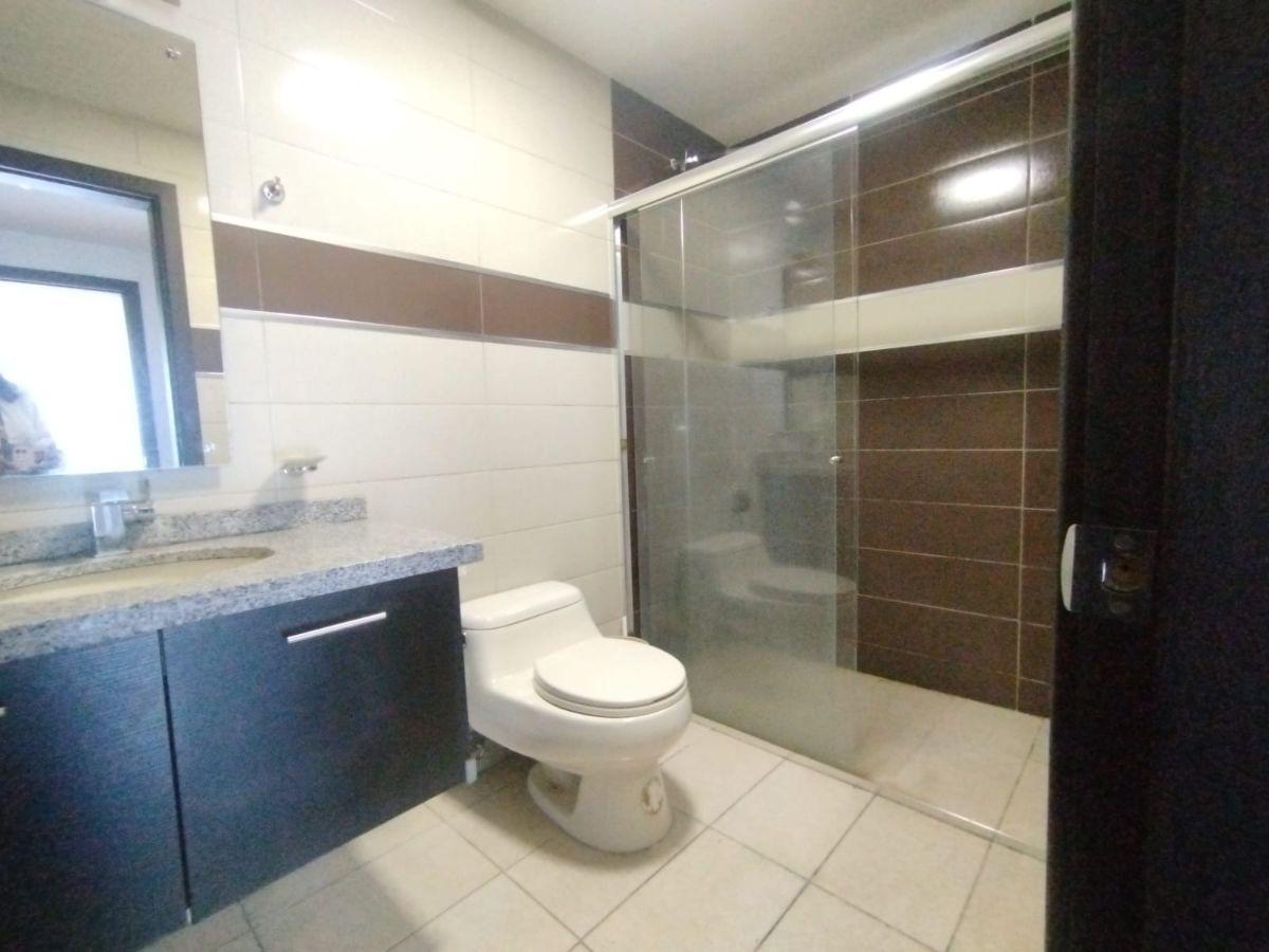 Departamento en Venta Av Shyris Frente Al Parque La Carolina — imagen 5