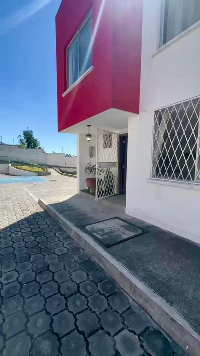 Casa de 191 m² con 3 Dorm. en Venta en Carcelén — imagen 9